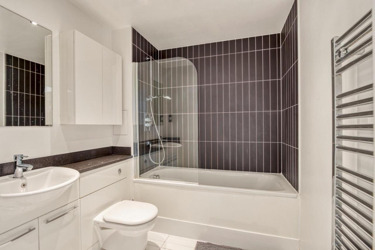 Delightful Apartment Wandsworth ลอนดอน ภายนอก รูปภาพ